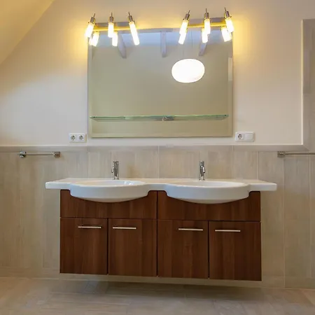 Strandvilla Лоббе